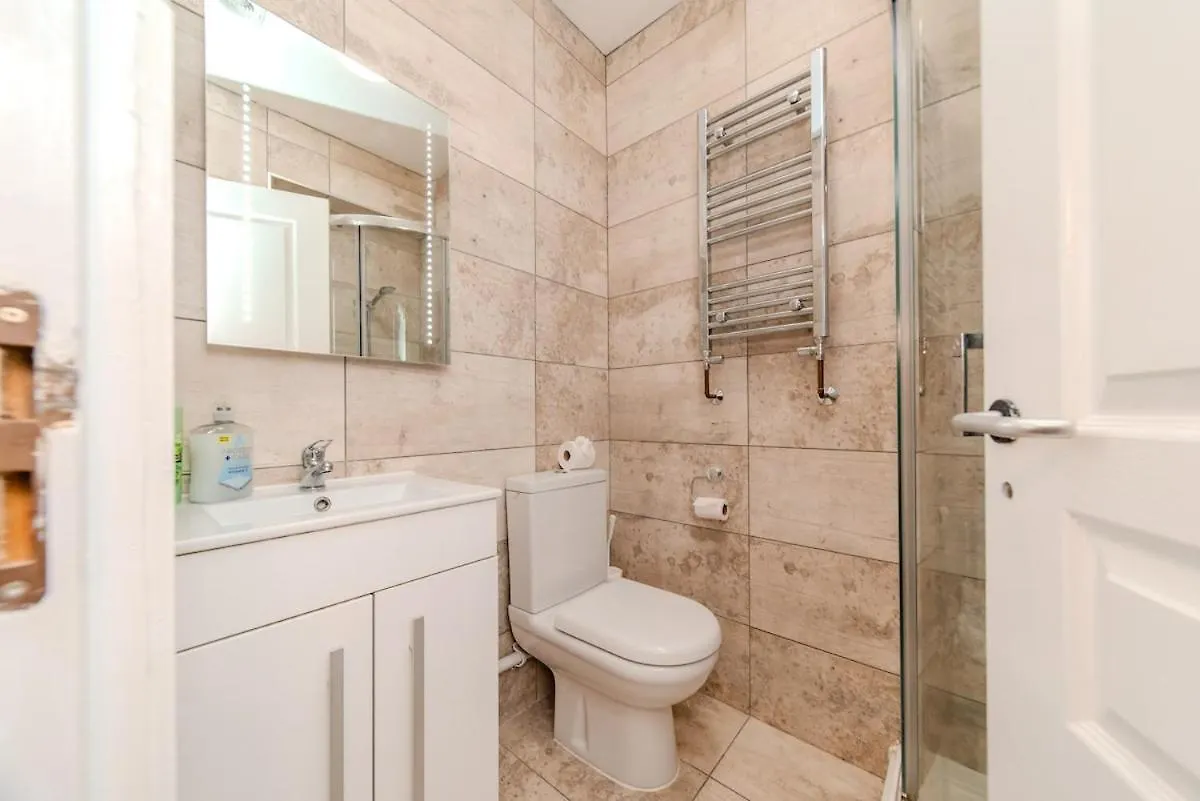 Beautiful 1 Bedroom Flat Next To Beach Sleep 3 브라이턴
